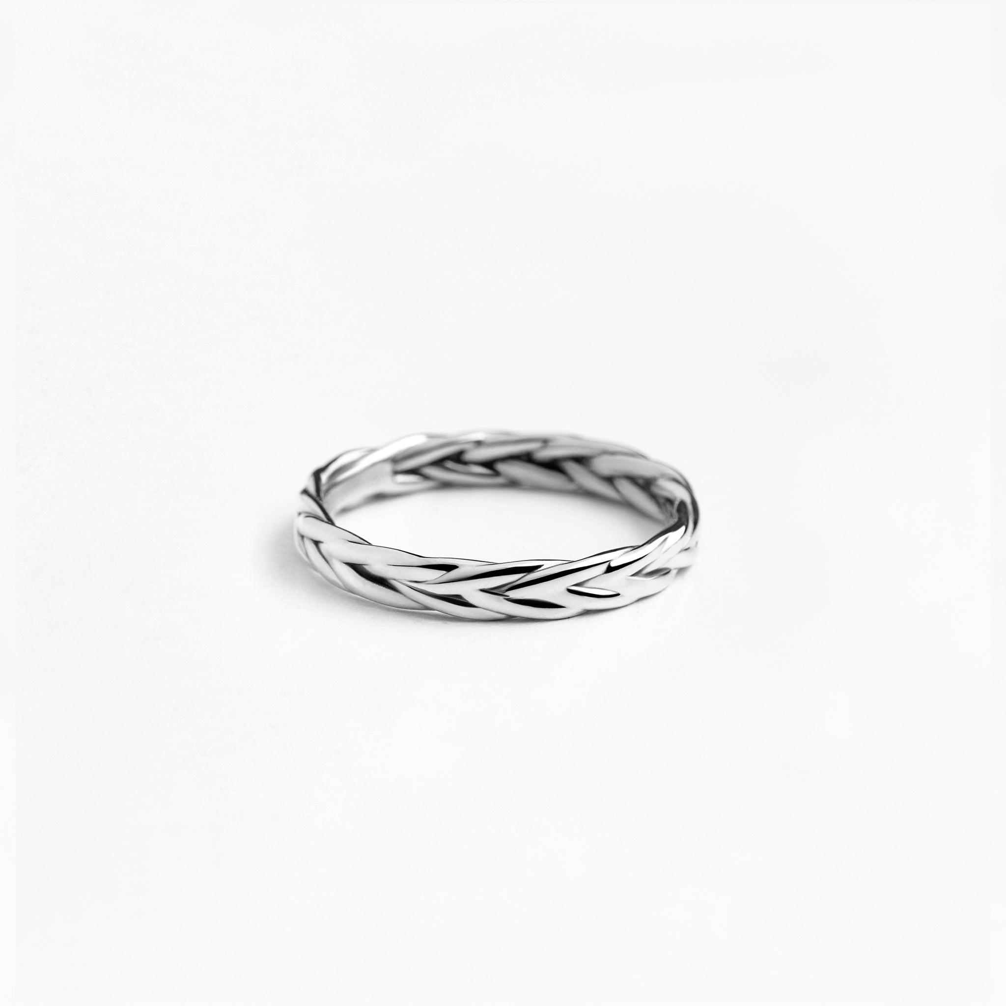 hringur fiskiflétta 14kt hvítagull