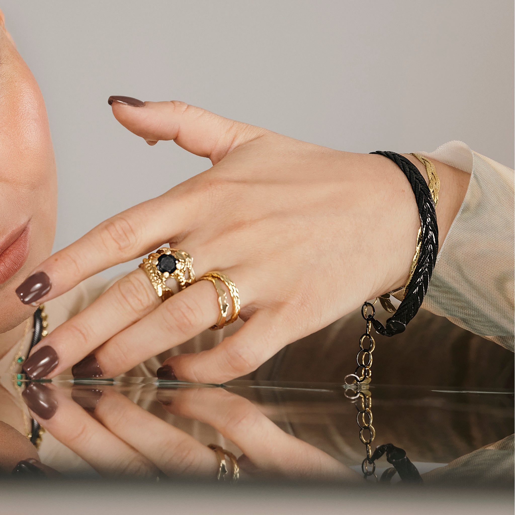 armband fiskiflétta svart