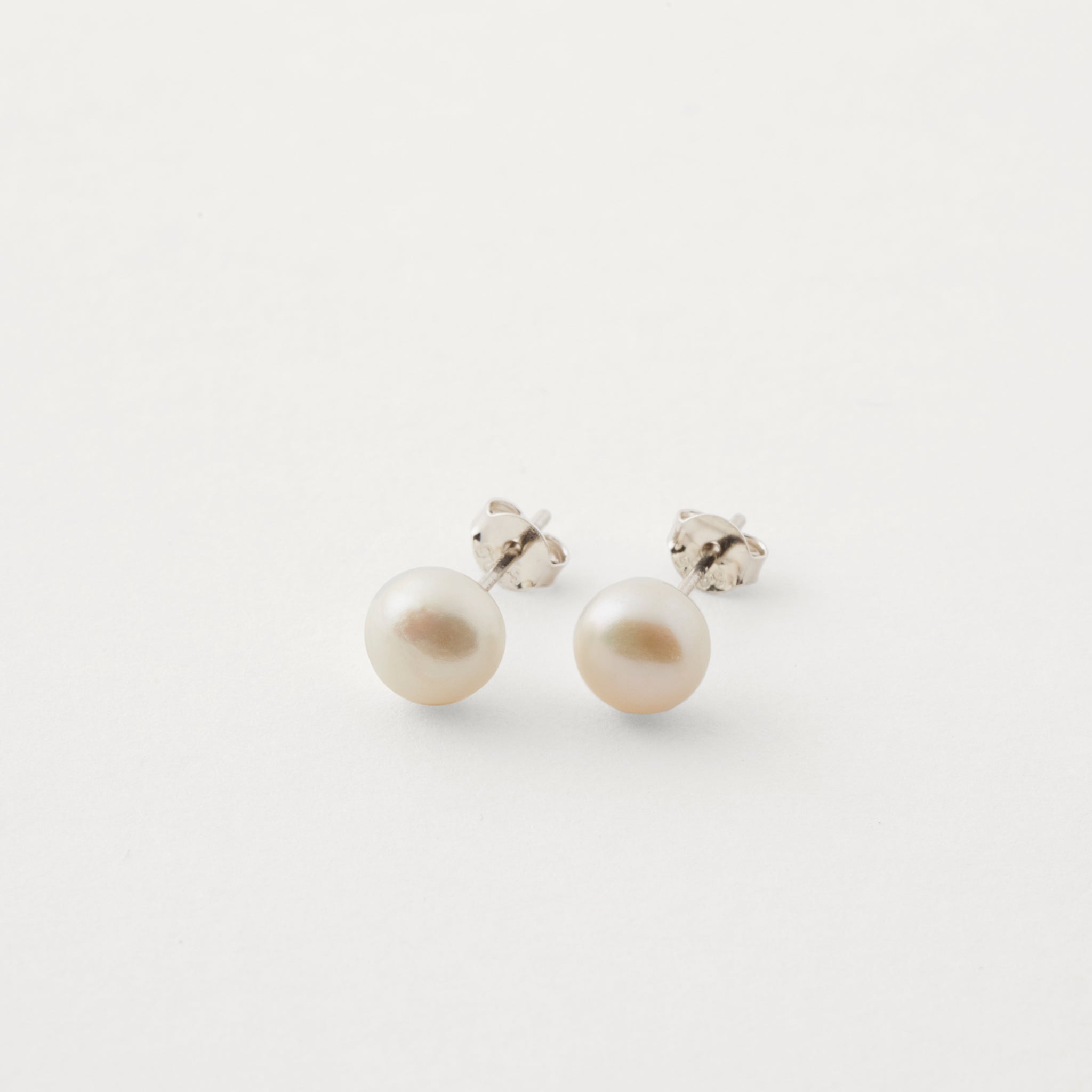 eyrnalokkar perlu studs silfur
