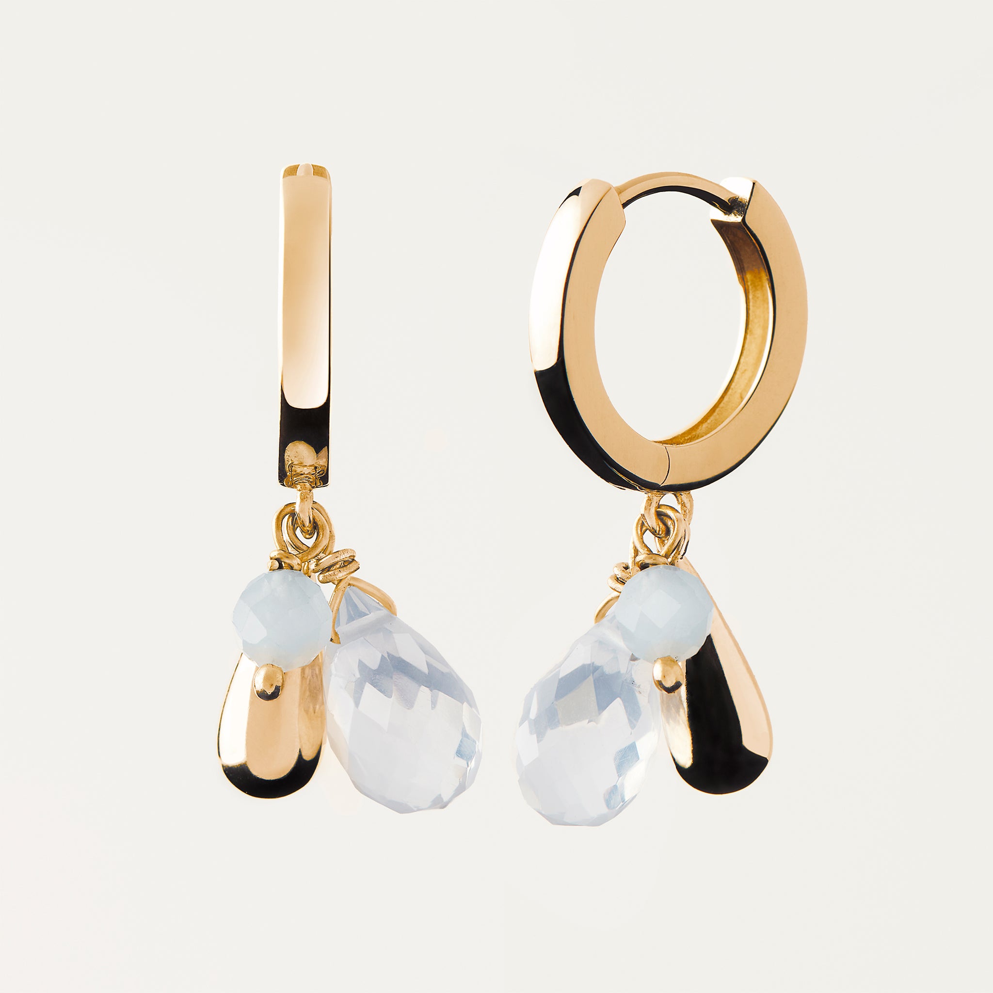 eyrnalokkar með náttúrusteinum