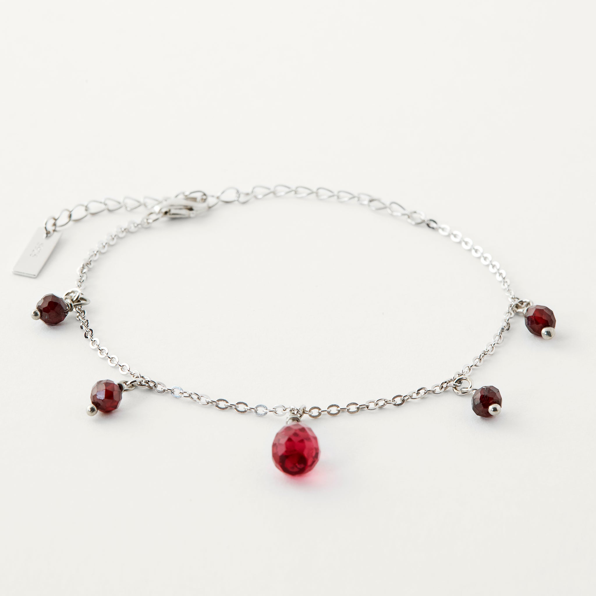 armband með náttúrusteinum