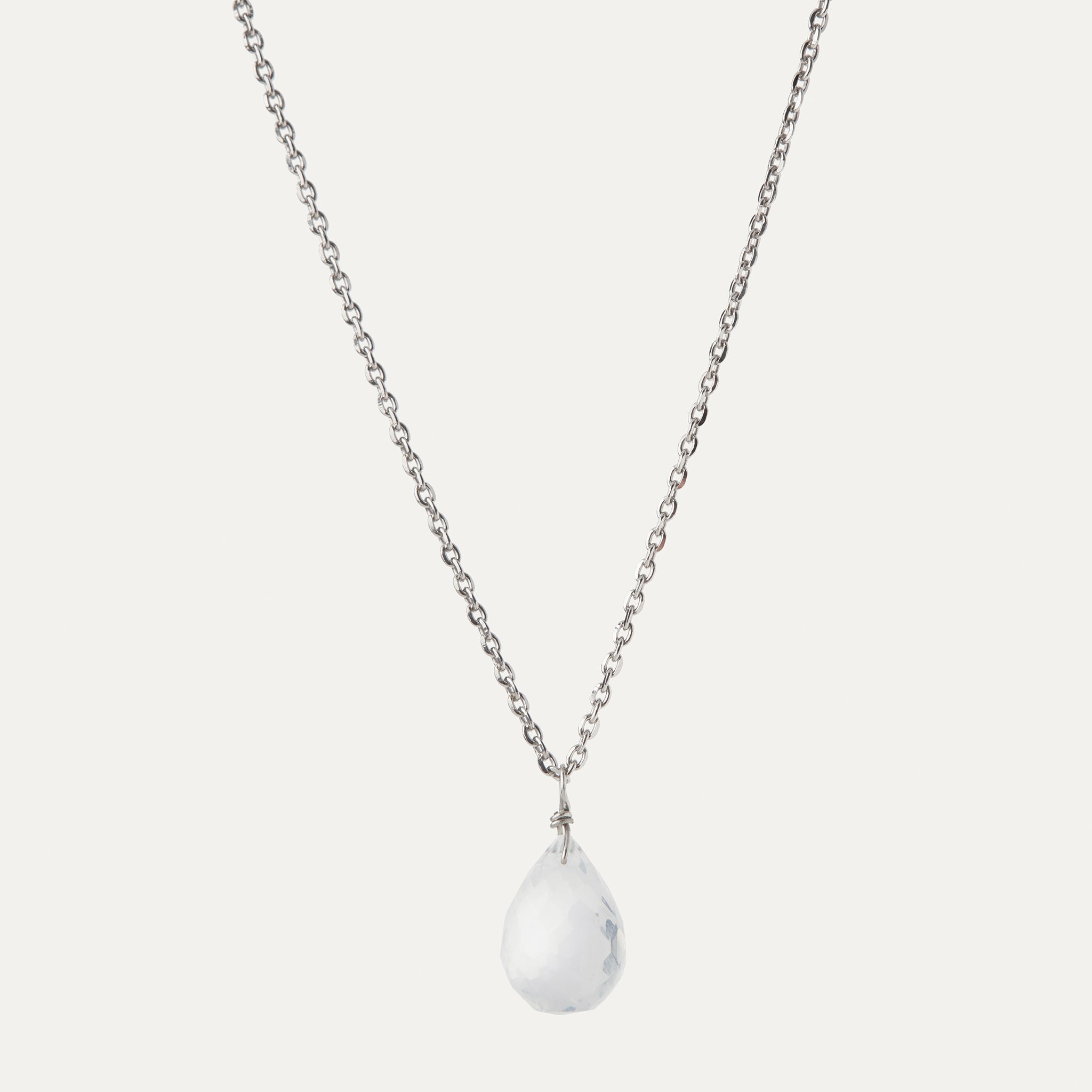 hálsmen með náttúrustein