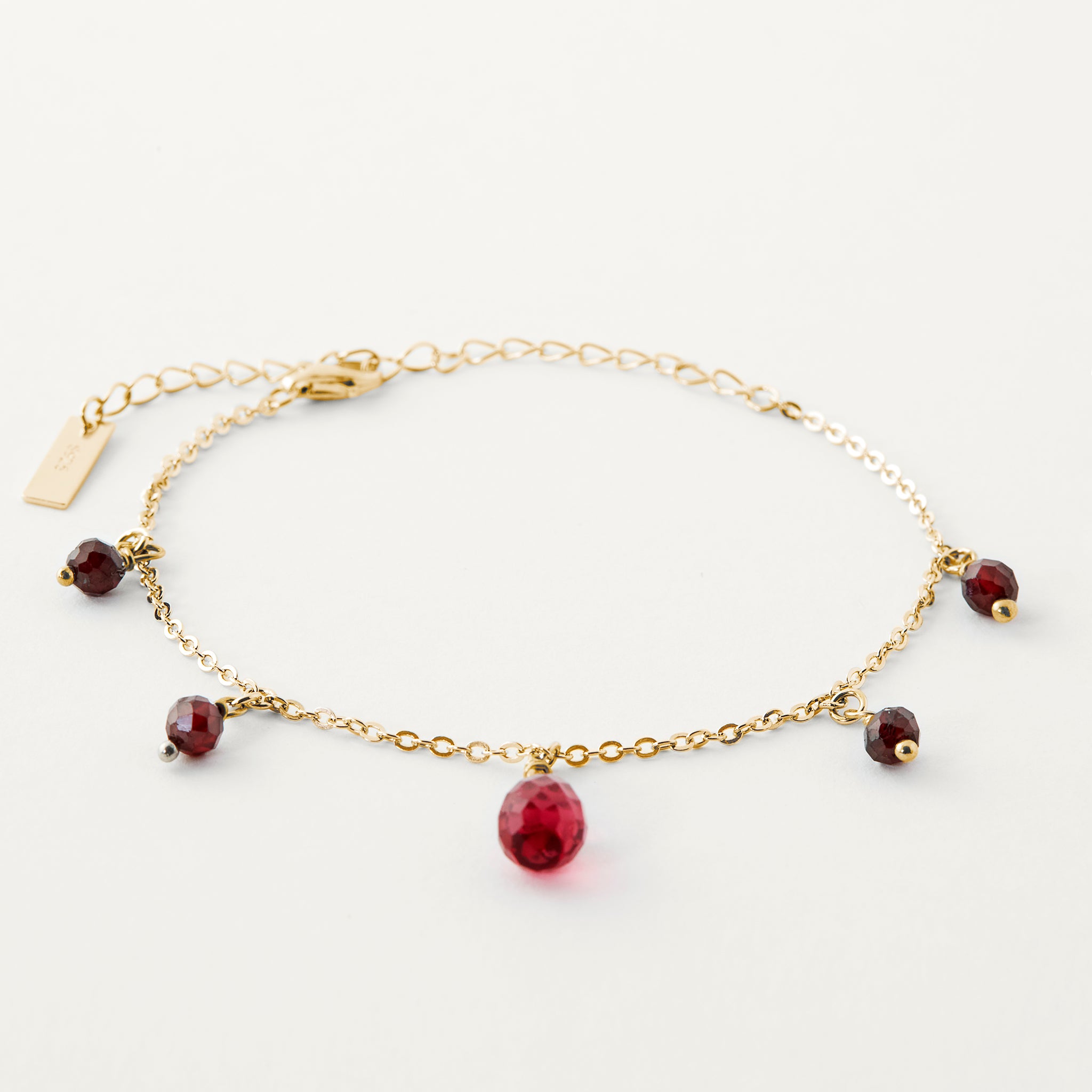 armband með náttúrusteinum