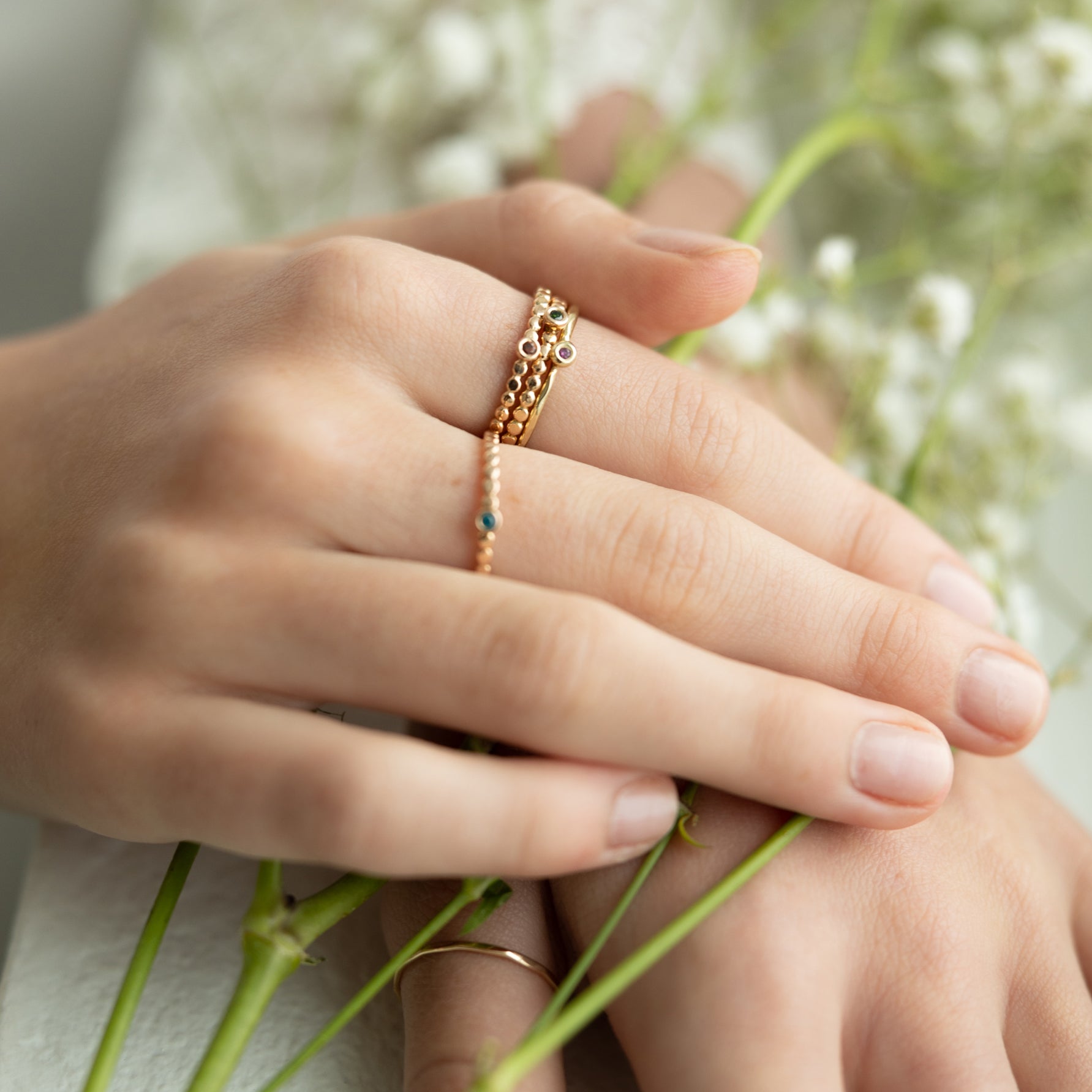 Tails 14kt gull hringir með demanti