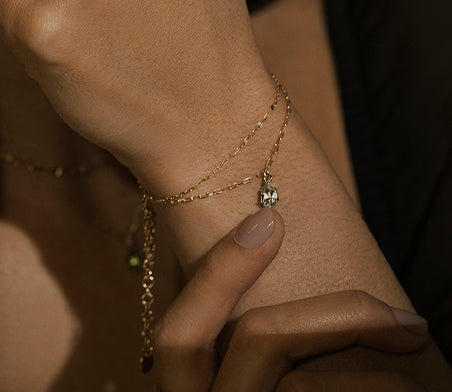 armband 14kt gull og eðalsteinn