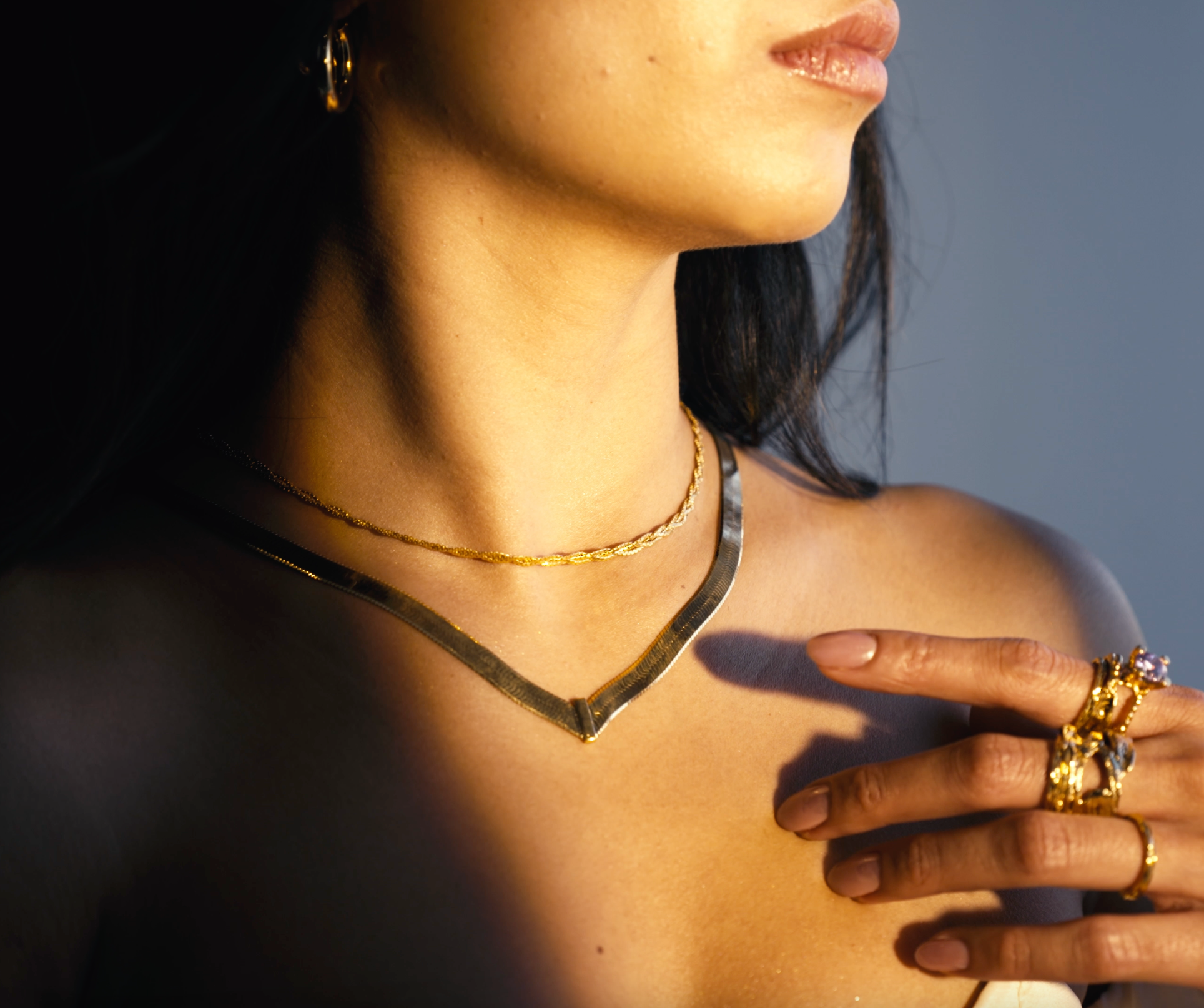 Hálsfesti fossflétta gróf gyltt og Hrygg hálsfesti